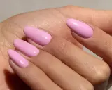 Delikatne, pastelowe różowe paznokcie. Idealne inspiracje dla każdej kobiety szukającej subtelnego manicure.