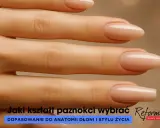Dłonie z idealnie wykonanymi paznokciami żelowymi w kształcie migdała i kwadratowym. Długość paznokci żelowych dopasowana do dłoni.