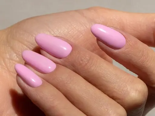Delikatne, pastelowe różowe paznokcie. Idealne inspiracje dla każdej kobiety szukającej subtelnego manicure.